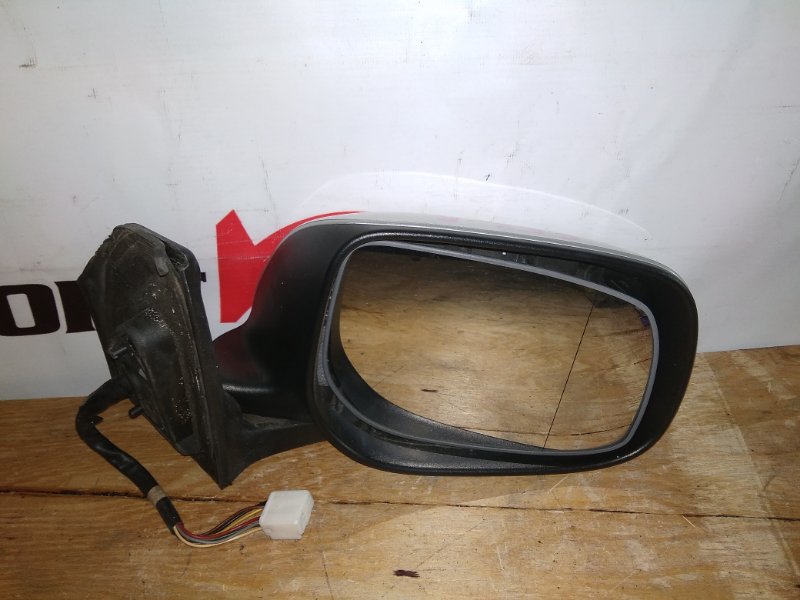 зеркало TOYOTA AVENSIS AZT251 2AZ-FSE 2006-2010 правый 136067