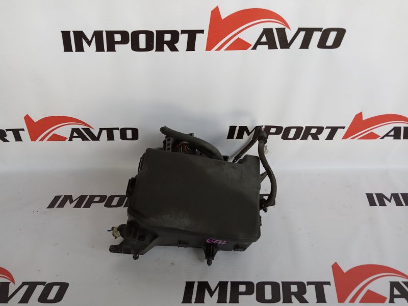 блок предохранителей TOYOTA PRIUS ZVW30 2ZR-FXE 2009-2011 158079