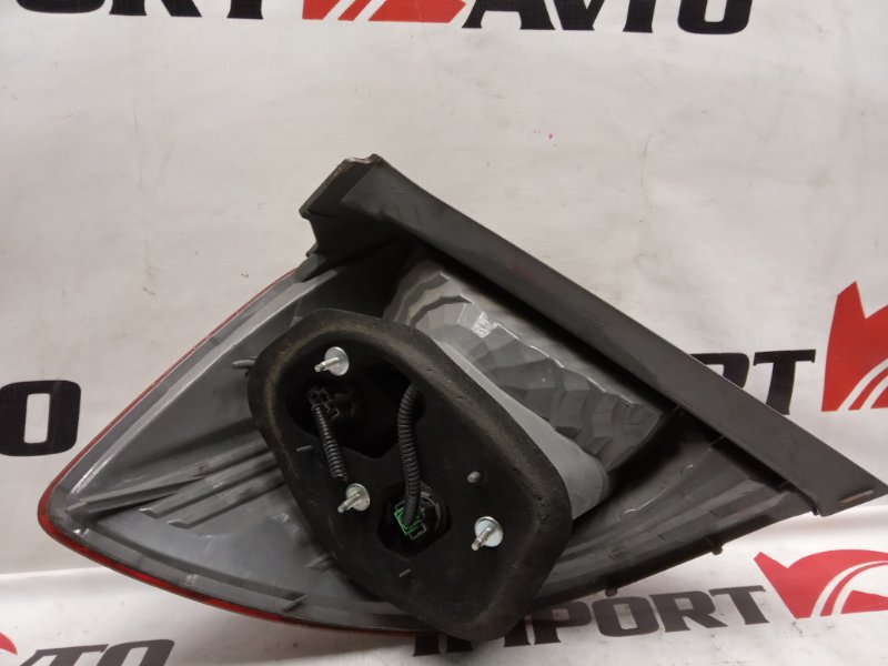 стоп-сигнал HONDA FIT GE6 L13A 2007-2010 правый 223155