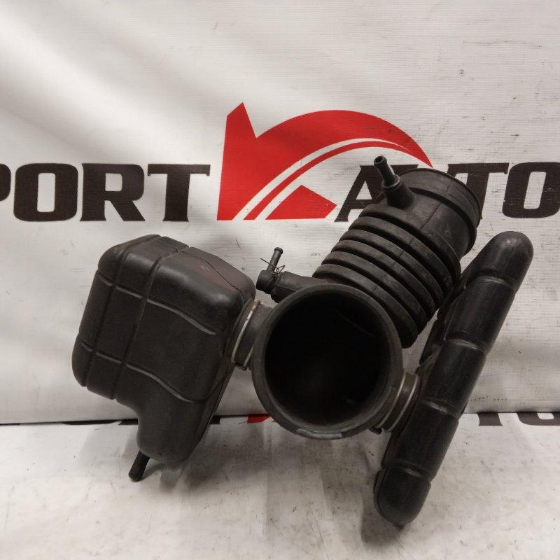гофра воздушного фильтра MITSUBISHI DIAMANTE F31A 6G73 1995-2005 235447