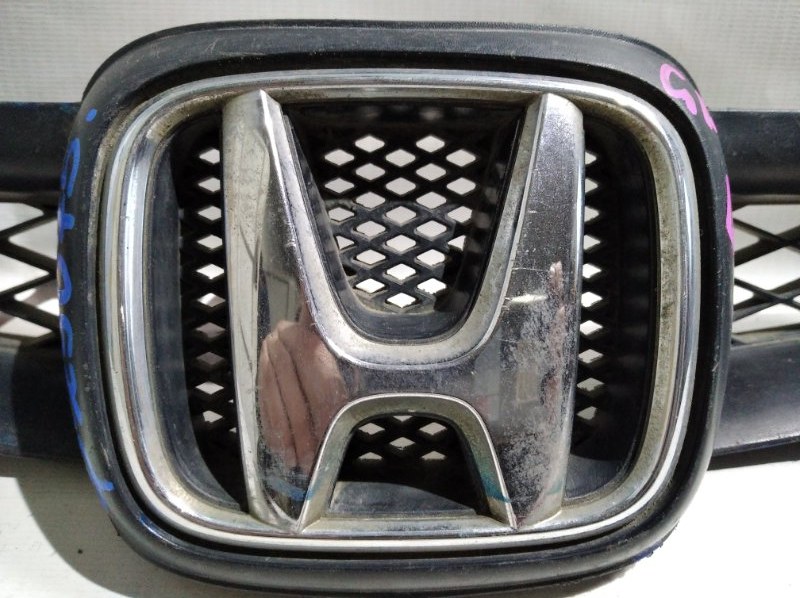 решетка радиатора HONDA FIT GD1 L13A 2001-2004 29075