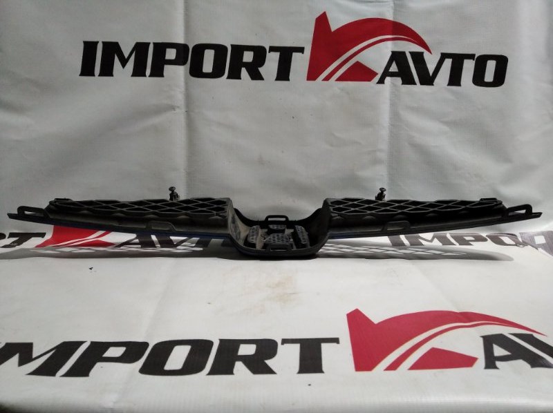 решетка радиатора HONDA FIT GD1 L13A 2001-2004 29075