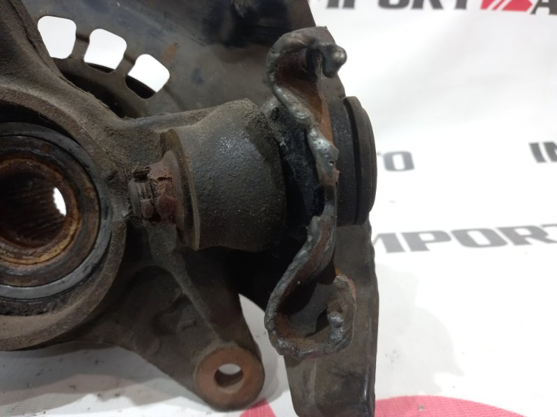 ступица TOYOTA NOAH AZR60G 1AZ-FSE 2001-2004 передний правый 168053