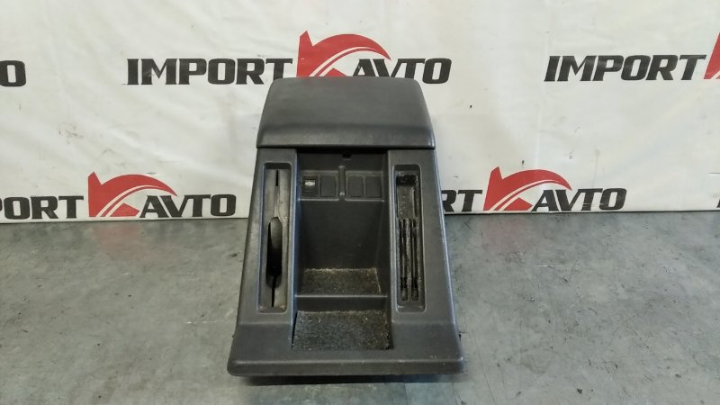 бардачок между сиденьями NISSAN SAFARI VRGY60 TD42 1987-1993 327909