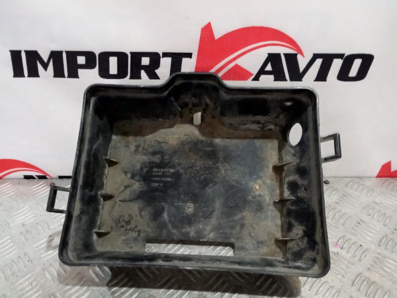 подставка под аккумулятор HUMMER H3 H3 L52 2005-2010 328490