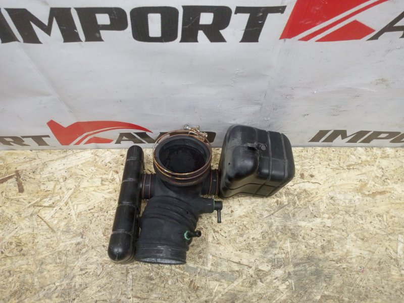 гофра воздушного фильтра MITSUBISHI DIAMANTE F31A 6G73 1999-2005 391965