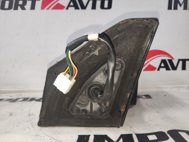 зеркало TOYOTA AVENSIS AZT250 1AZ-FSE 2006-2010 правый 424424