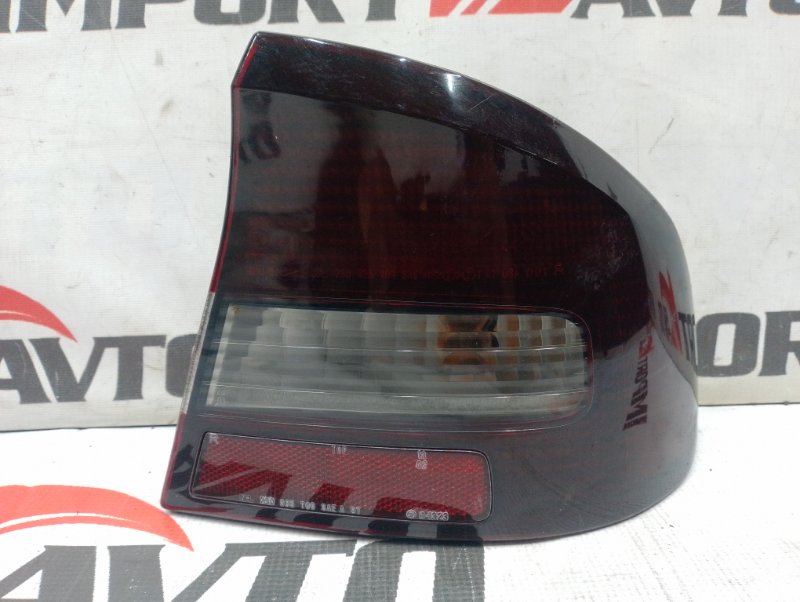 стоп-сигнал SUBARU LEGACY BE5 EJ206 1998-2001 правый 446452