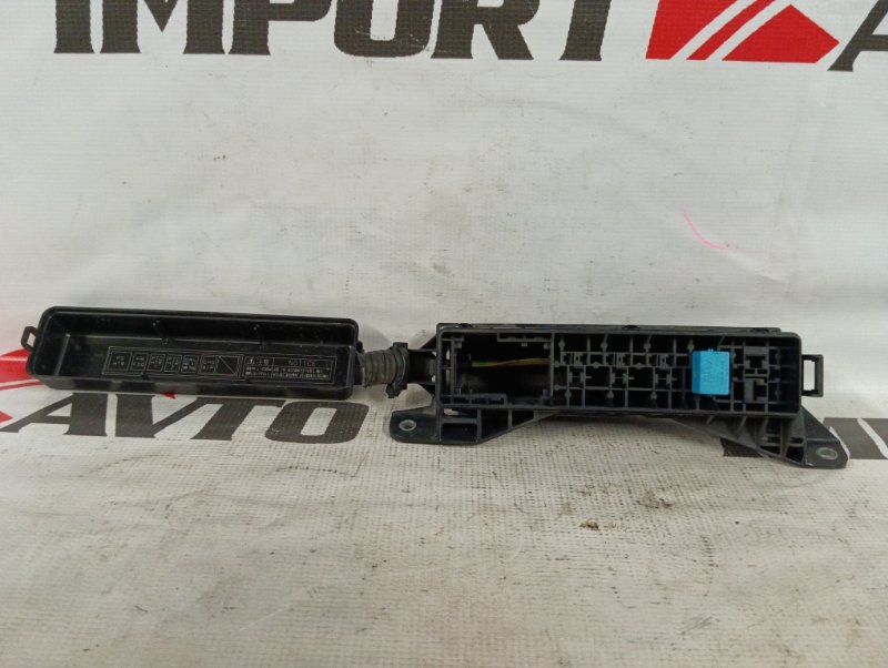 блок предохранителей TOYOTA PRIUS NHW20 1NZ-FXE 2005-2011 453894