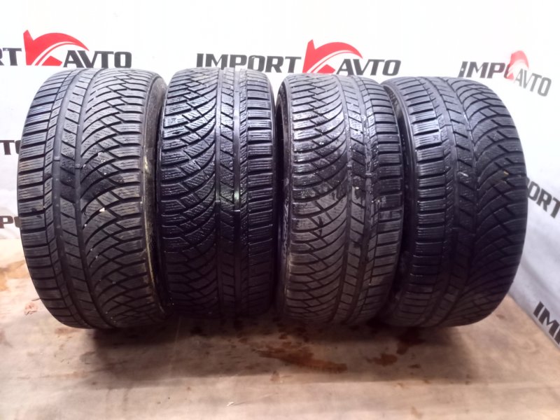 шина R17 / 245 / 45 Korea Kumho WinterCraft WP72 К5055