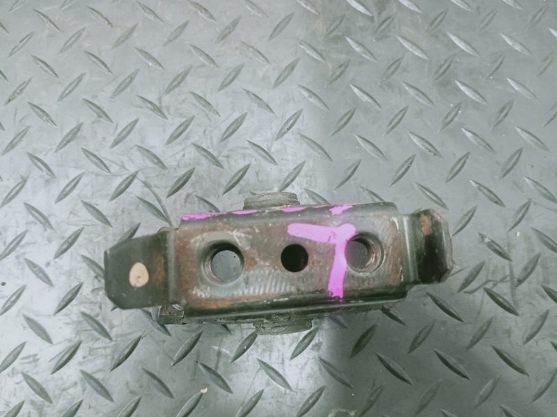 подушка двигателя TOYOTA PORTE NNP10 2NZ-FE 2005-2012 левый 461843