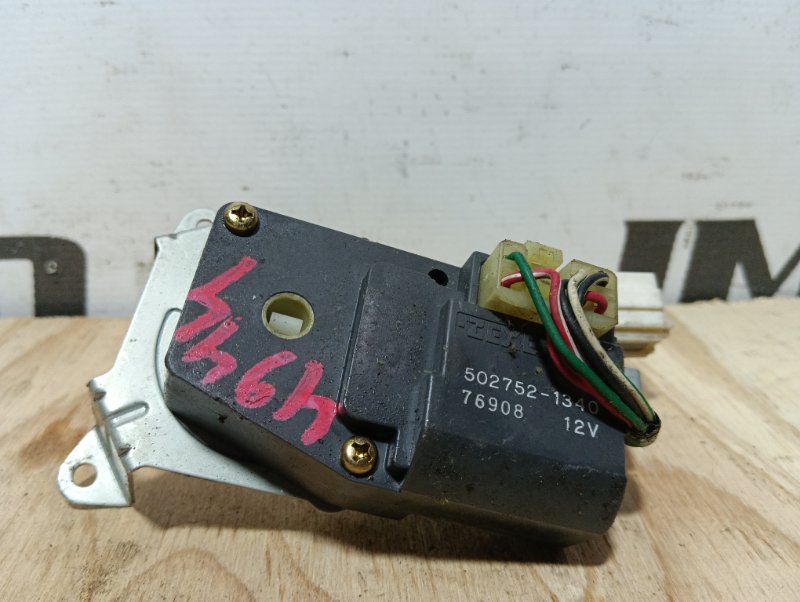 Сервопривод заслонок печки ISUZU BIGHORN UBS25GW 6VD1 1995-1998 466190