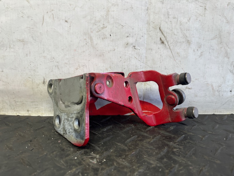 ролик раздвижной двери TOYOTA PORTE NNP10 2NZ-FE 2005-2012 левый 466300