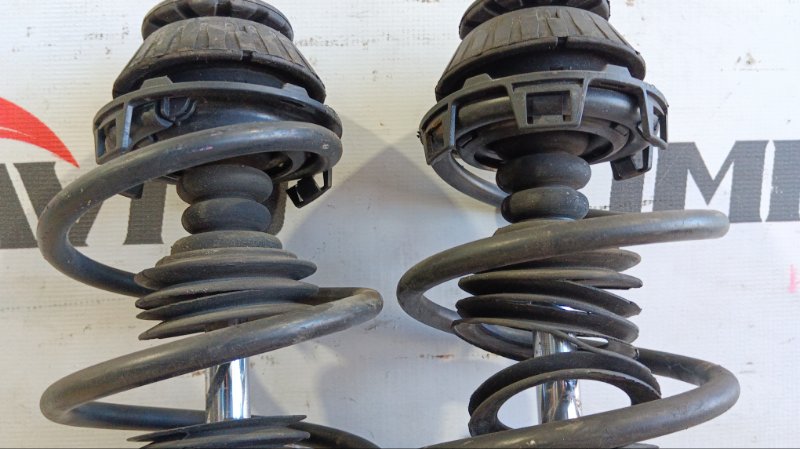 стойка HONDA FIT GD1 L13A 2001-2004 передний 468441