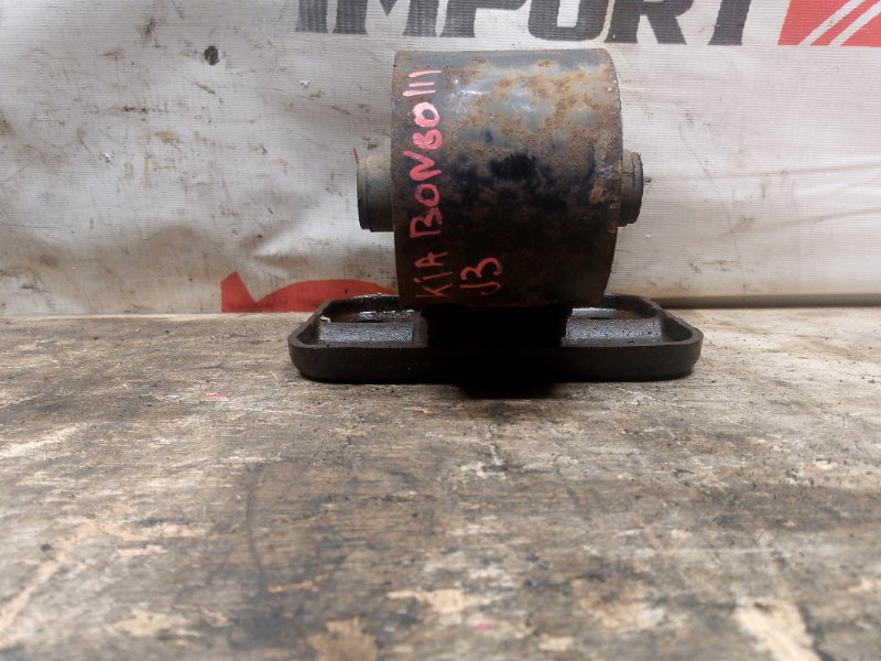 подушка кпп KIA BONGO PU J3 2004-2011 470414