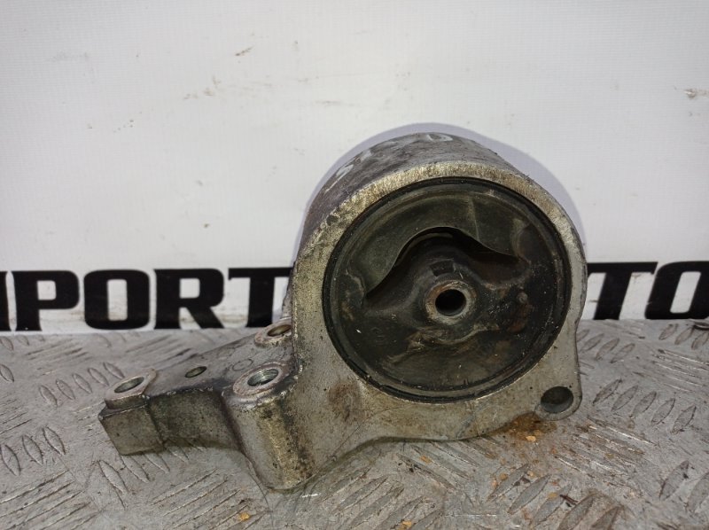 подушка двигателя NISSAN BASSARA JNU30 KA24DE 1999-2003 правый 472039