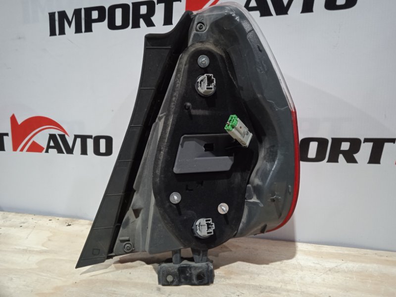 стоп-сигнал HONDA FIT GD1 L13A 2005-2007 левый 472302