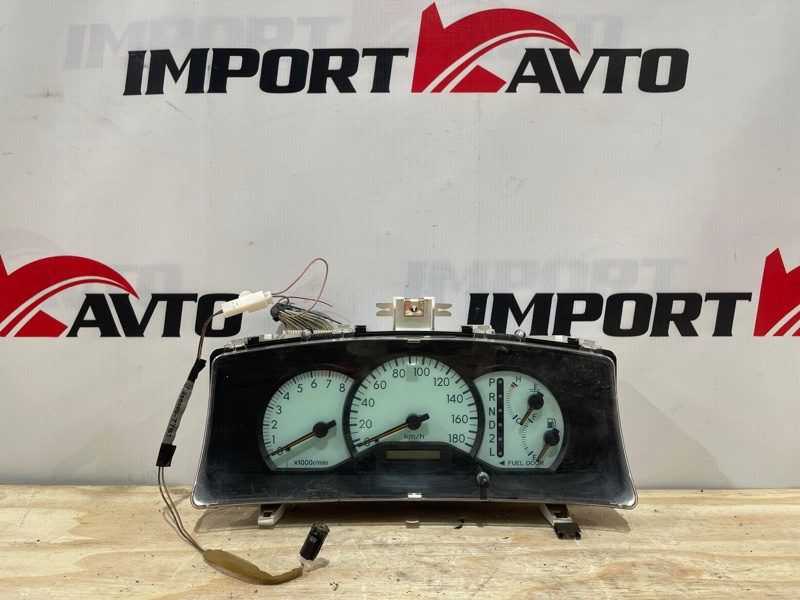 щиток приборов TOYOTA COROLLA NZE124 1NZ-FE 2000-2002 472539