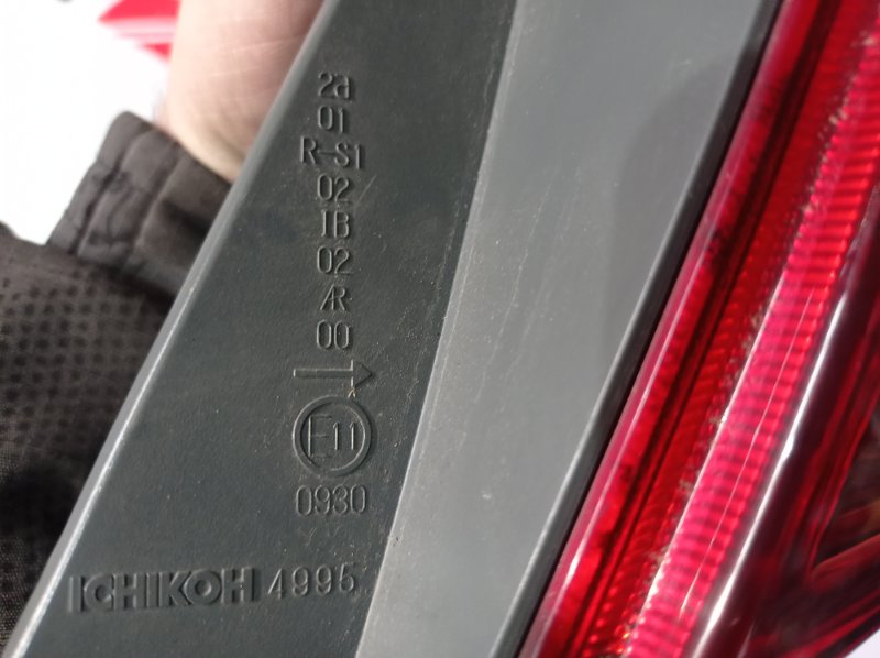 стоп-сигнал HONDA FIT GD1 L13A 2004-2005 правый 476737