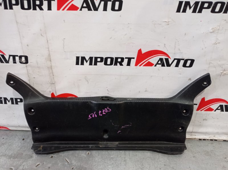 накладка крышки багажника TOYOTA CRESTA GX100 1G-FE 1998-2001 478766