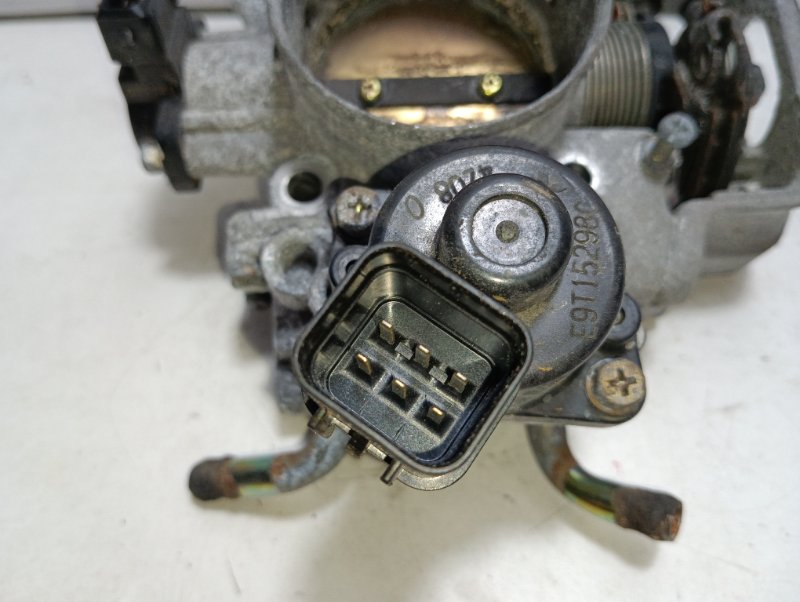 дроссельная заслонка MITSUBISHI DIAMANTE F34A 6A13 1999-2005 480827