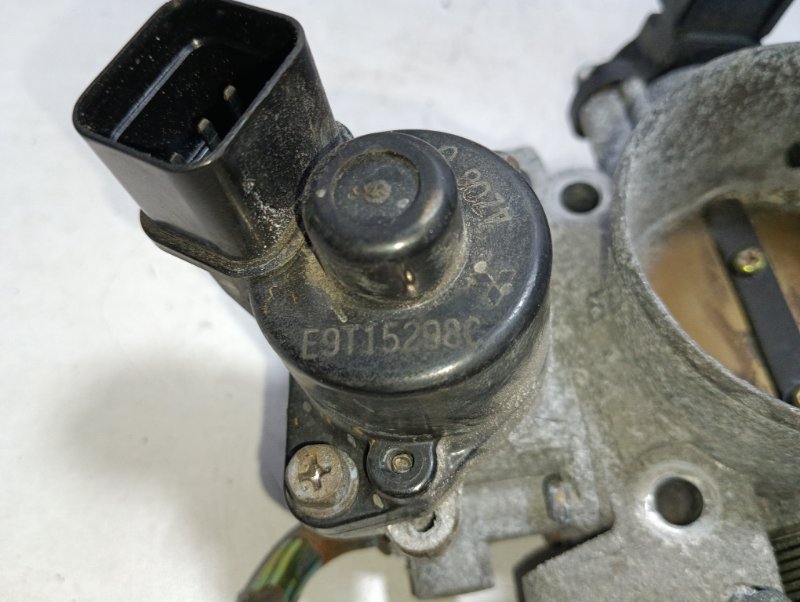 дроссельная заслонка MITSUBISHI DIAMANTE F34A 6A13 1999-2005 480827