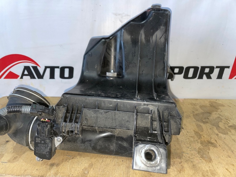 корпус воздушного фильтра TOYOTA PRIUS ZVW30 2ZR-FXE 2009-2011 485216