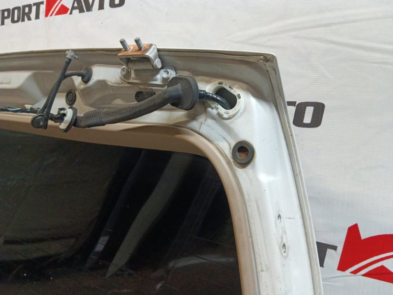 дверь багажника TOYOTA LAND CRUISER UZJ100W 2UZ-FE 1998-2002 486508