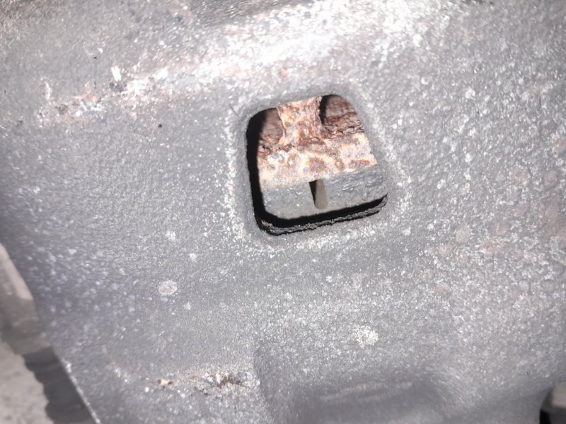 ступица NISSAN CUBE AZ10 CGA3DE 2000-2002 передний правый 486813