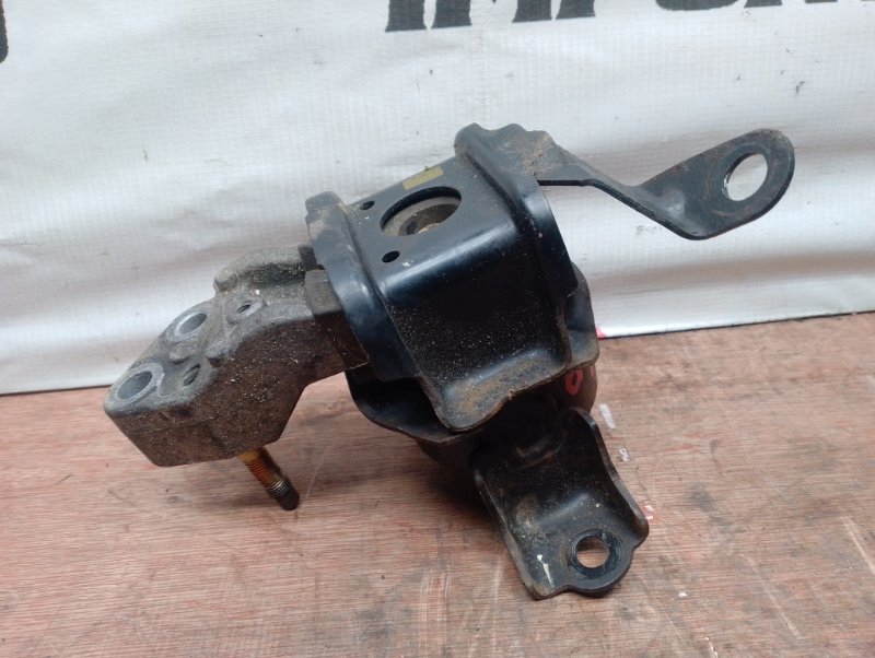 подушка двигателя TOYOTA COROLLA RUNX NZE124 1NZ-FE 2001-2002 правый 486867