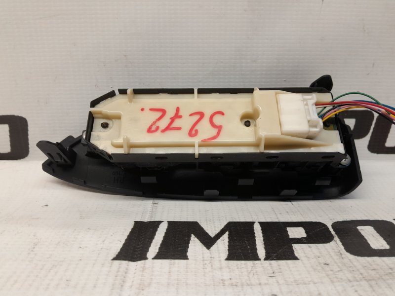 блок управления стеклоподъемниками TOYOTA PRIUS ZVW30 2ZR-FXE 2009-2011 передний правый 487956