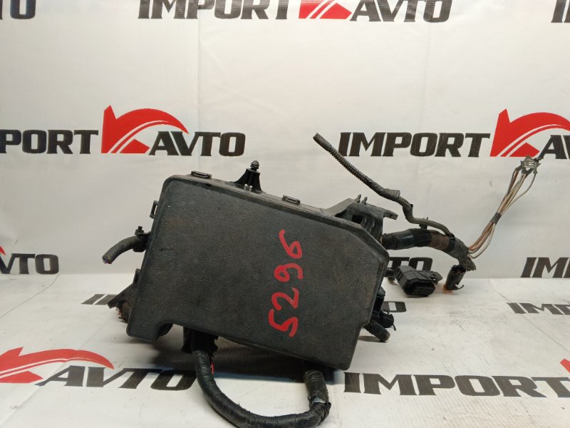 блок предохранителей TOYOTA PRIUS ZVW30 2ZR-FXE 2009-2011 488353