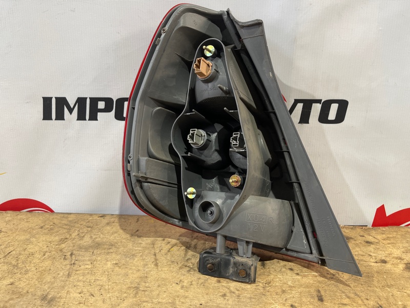 стоп-сигнал HONDA FIT GD1 L13A 2001-2004 правый 490164