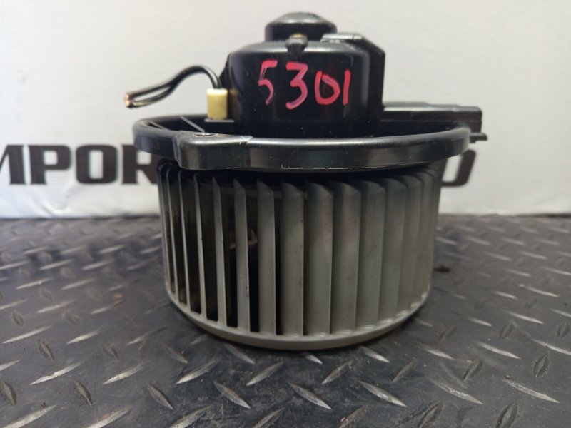 мотор печки TOYOTA COROLLA RUNX NZE124 1NZ-FE 2001-2002 490439