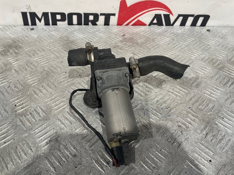 помпа BMW 3-SERIES E90 N46B20 2005-2008 491217