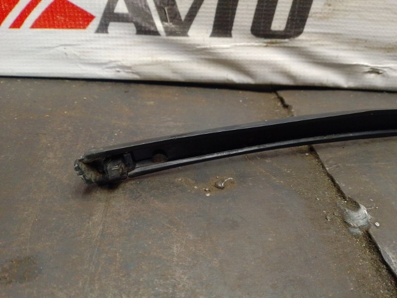 молдинг крыши MITSUBISHI EK WAGON H81W 3G83 2004-2006 правый 495220