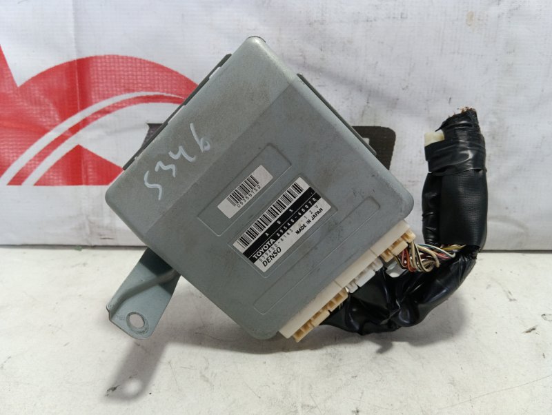 блок управления ABS TOYOTA LAND CRUISER UZJ100W 2UZ-FE 1998-2002 495873