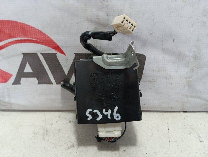 блок управления дверьми TOYOTA LAND CRUISER UZJ100W 2UZ-FE 1998-2002 495875