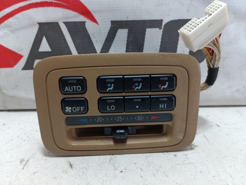 блок управления климат-контролем TOYOTA LAND CRUISER UZJ100W 2UZ-FE 1998-2002 задний 496830