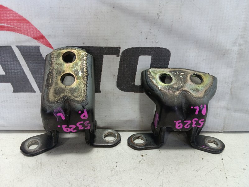 Петля двери NISSAN MARCH AK12 CR12DE 2005-2007 передний левый 497620