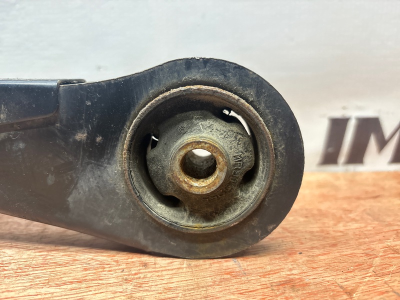 рычаг подвески MITSUBISHI EK WAGON H81W 3G83 2004-2006 задний левый 498498
