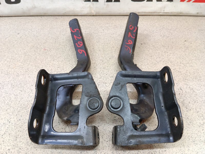 петля капота TOYOTA PRIUS ZVW30 2ZR-FXE 2009-2011 498887