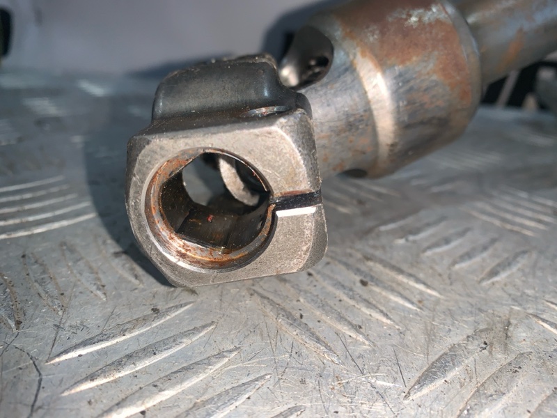 рулевая колонка VOLVO XC60 DZ99 B6304T2 2008-2013 488143