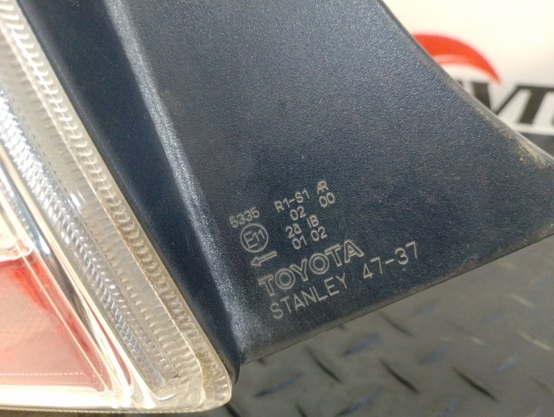 стоп-сигнал TOYOTA PRIUS ZVW30 2ZR-FXE 2009-2011 левый 501987