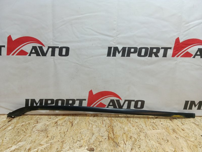 молдинг лобового стекла TOYOTA NOAH ZRR70W 3ZR-FE 2007-2010 правый 504054