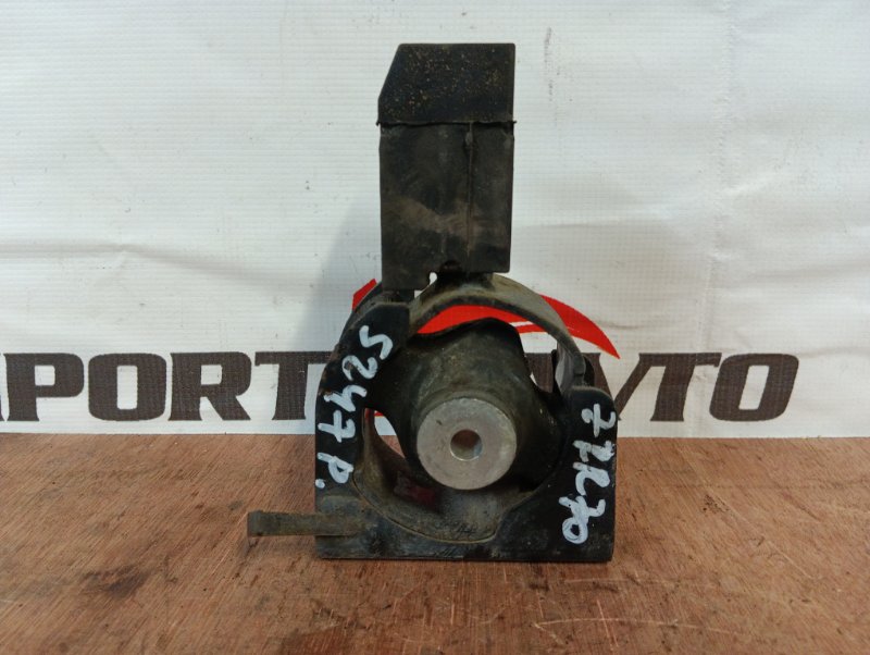 подушка двигателя TOYOTA NOAH ZRR70W 3ZR-FE 2007-2010 передний 504530
