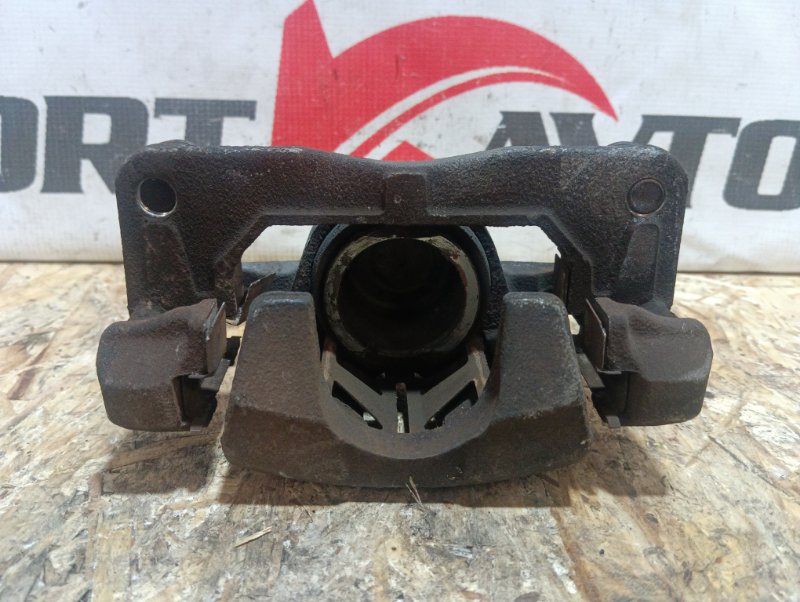 суппорт тормозной HONDA FIT GE6 L13A 2010-2012 передний правый 505709