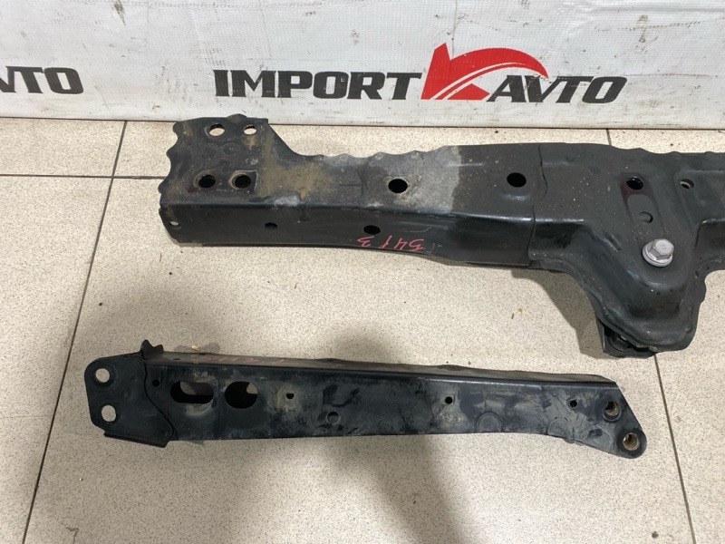 балка TOYOTA PRIUS ZVW30 2ZR-FXE 2009-2011 передний 506771