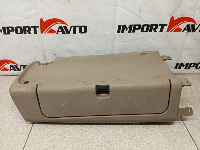 Бардачок ISUZU FORWARD FRR33 6HH1 1996 правый 507332