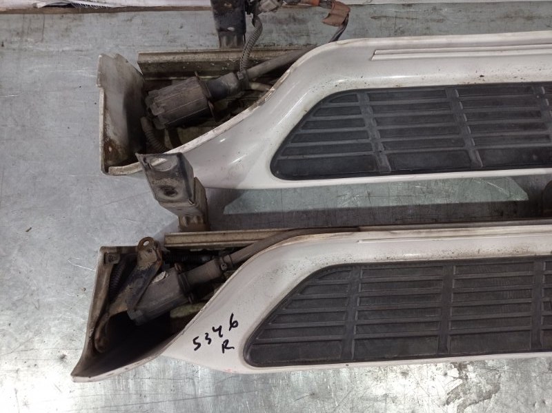 подножка TOYOTA LAND CRUISER UZJ100W 2UZ-FE 1998-2002 508549